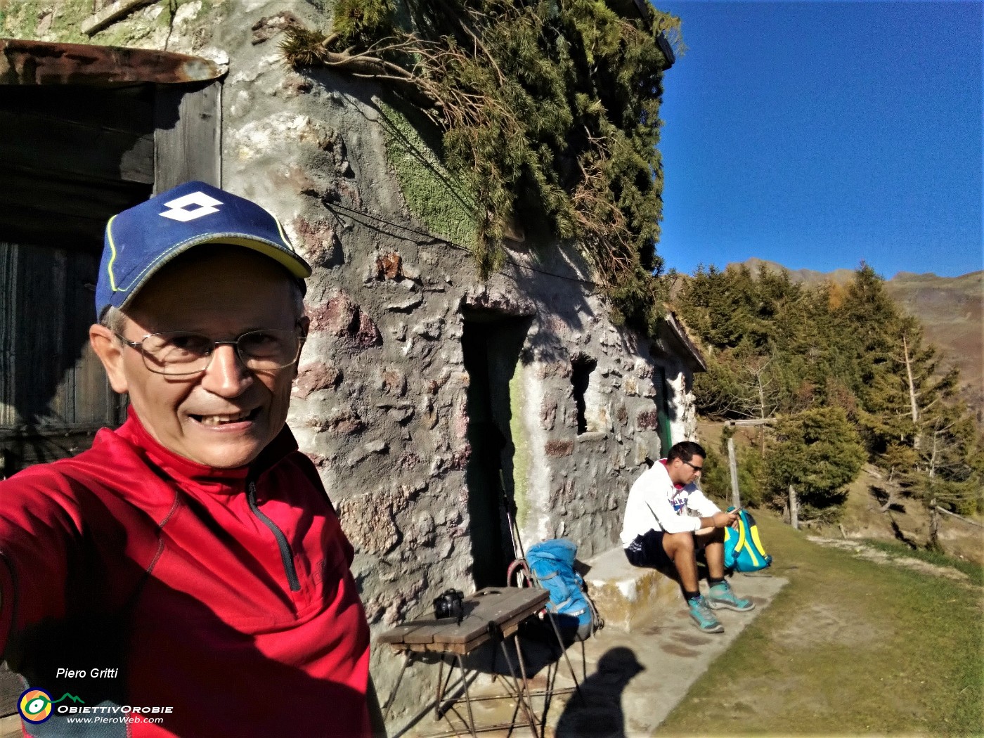 84 Al Roccolo del Tino sostiamo un momento con selfie.jpg